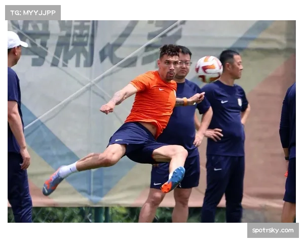 山东队陶汉林内线支柱作用 但轮换球员进攻端贡献有限